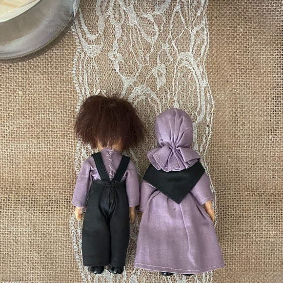 Darling Amish Dolls Boy and Girl Couple Pair - Picture 2 of 5